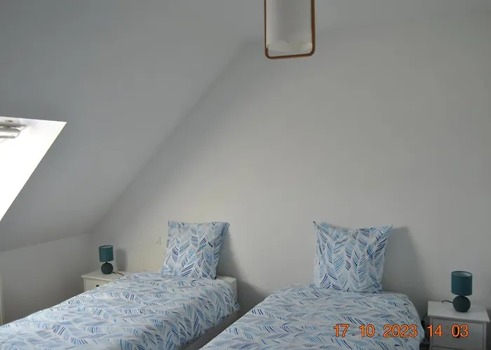 Duplex Avec Jardin Prive, A 20km Des Caps - Fr-1-376-116 Apartment *